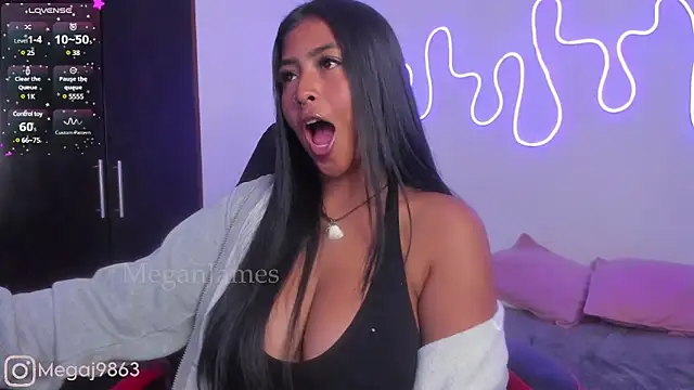 meganjames1 online show from January 2025 04:39:01 PM