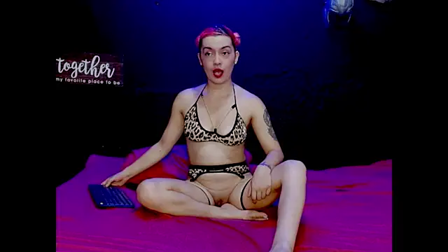 ASTRIDBULM online show from January 2025 11:21:02 PM