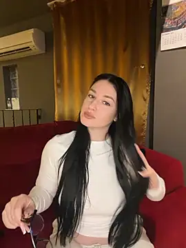 moniqque online show from December 2025 05:46:01 AM