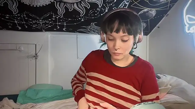 FRRANNKIE online show from January 2025 12:20:02 AM