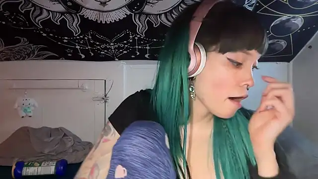 FRRANNKIE online show from February 2025 04:18:02 PM