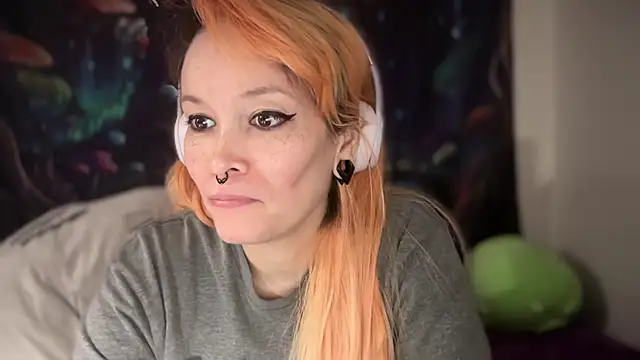 FRRANNKIE online show from February 2026 05:59:02 AM