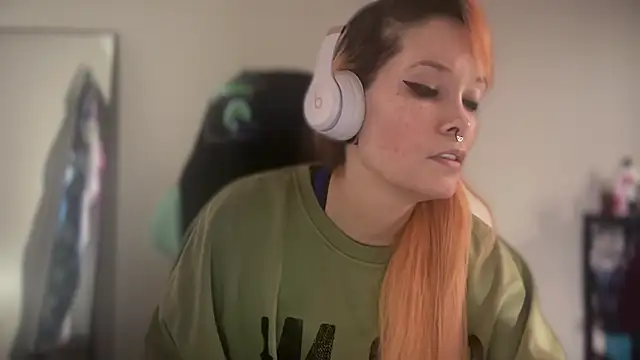 FRRANNKIE online show from February 2026 03:21:01 PM