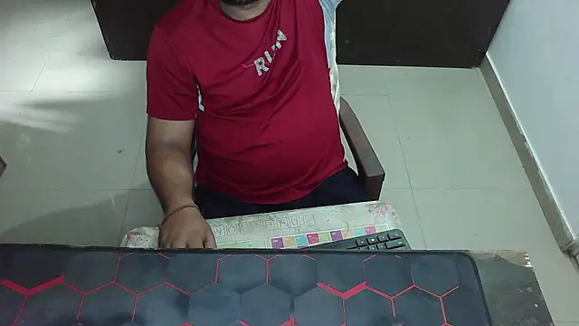 Snapshot of rentarob chatting on April 2026 08:53:02 AM rentarob online show from April 2026 08:53:02 AM