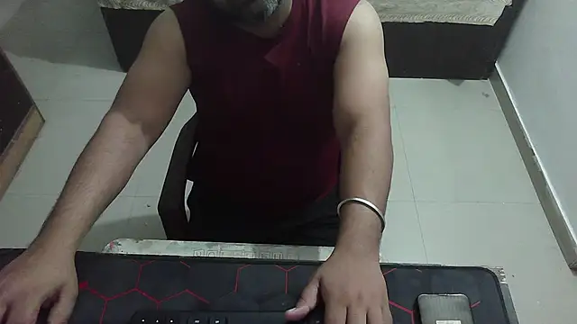 Snapshot of rentarob chatting on May 2026 02:58:01 PM rentarob online show from May 2026 02:58:01 PM