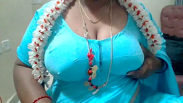 Snapshot of archanatelugu9 chatting on November 2025 07:36:02 PM archanatelugu9 online show from November 2025 07:36:02 PM