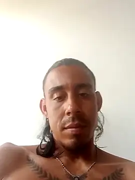 Williamjamess95 online show from January 2025 04:08:02 PM