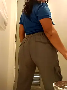 Morenitha-XXX online show from February 2026 09:54:02 PM