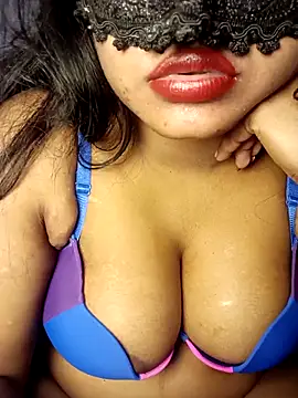 Snapshot of Hotlisa chatting on December 2025 05:40:02 PM Hotlisa online show from December 2025 05:40:02 PM