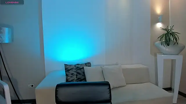 DannaCruz online show from March 2025 10:43:02 AM