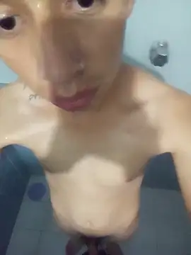 Snapshot of adri_uwu chatting on December 2024 05:17:02 AM adri uwu online show from December 2024 05:17:02 AM