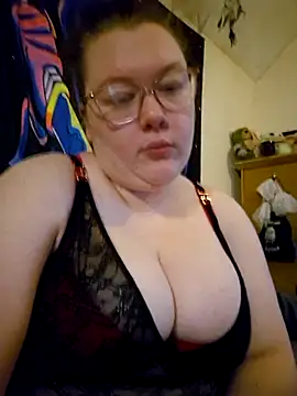 Snapshot of Sexycurvyemilyy chatting on December 2024 02:11:02 PM Sexycurvyemilyy online show from December 2024 02:11:02 PM