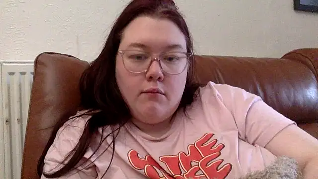 Snapshot of Sexycurvyemilyy chatting on September 2025 01:11:02 PM Sexycurvyemilyy online show from September 2025 01:11:02 PM