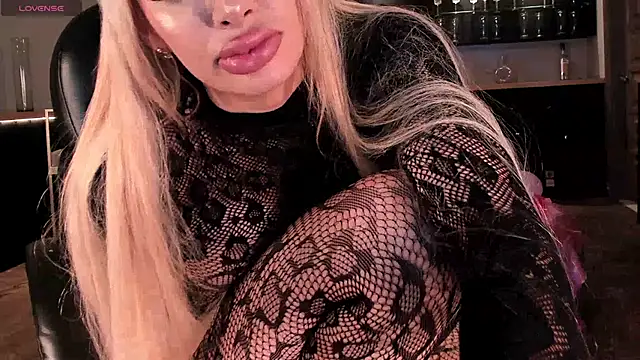 SophiePalmer online show from February 2025 05:03:02 PM