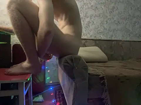 Snapshot of FillipsonDon chatting on January 2025 03:11:02 AM FillipsonDon online show from January 2025 03:11:02 AM