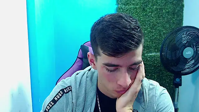 Snapshot of DEIBY_BABY chatting on January 2025 10:27:01 PM DEIBY BABY online show from January 2025 10:27:01 PM