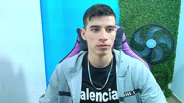 Snapshot of DEIBY_BABY chatting on February 2025 12:00:02 AM DEIBY BABY online show from February 2025 12:00:02 AM