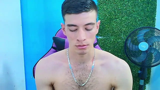 Snapshot of DEIBY_BABY chatting on February 2025 12:59:01 AM DEIBY BABY online show from February 2025 12:59:01 AM