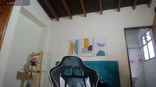 victoria  milf  online show from January 2025 08:31:02 PM