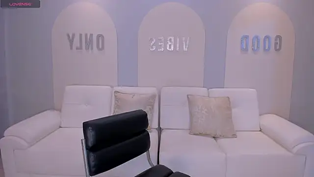 SunnyRivers online show from October 2025 03:52:01 PM