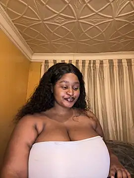 KnockoutBestie online show from April 2026 06:34:02 PM