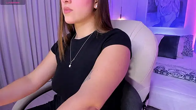 nathalie rivers online show from February 2026 11:39:01 AM