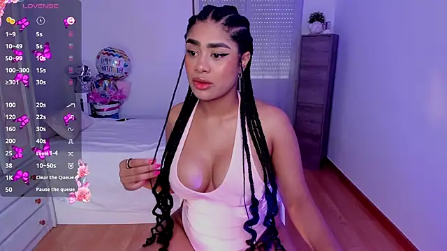 Snapshot of briana_walker chatting on September 2025 11:01:02 AM briana walker online show from September 2025 11:01:02 AM