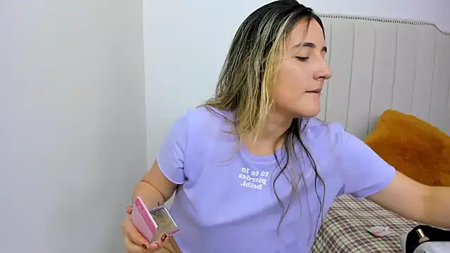 Hanna86 online show from February 2025 04:46:01 PM