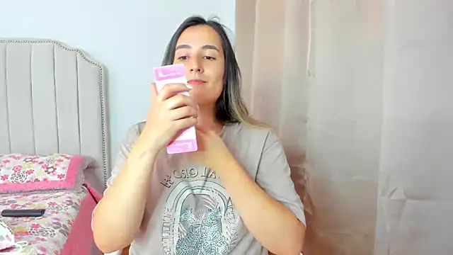 Hanna86 online show from October 2025 08:39:01 PM