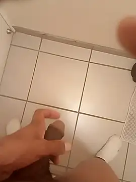 Snapshot of PhillipStout chatting on November 2025 05:01:02 PM PhillipStout online show from November 2025 05:01:02 PM