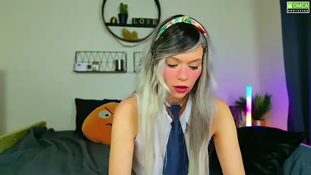 Kittychatte online show from December 2024 08:43:01 PM