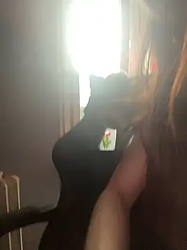 LaPetitechienne1 online show from February 2025 03:10:01 PM