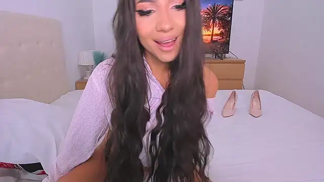 Snapshot of Your_Girl69XXX chatting on October 2025 11:24:01 PM Your Girl69XXX online show from October 2025 11:24:01 PM