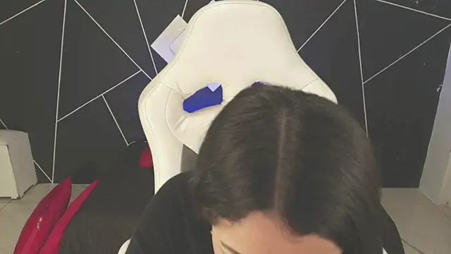 farichell online show from September 2025 08:55:02 PM