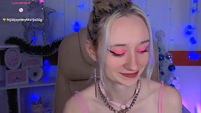 Snapshot of Katia_Kim chatting on December 2025 06:22:01 AM Katia Kim online show from December 2025 06:22:01 AM