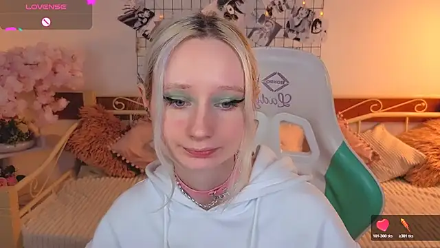 Snapshot of Katia_Kim chatting on February 2026 06:43:02 AM Katia Kim online show from February 2026 06:43:02 AM