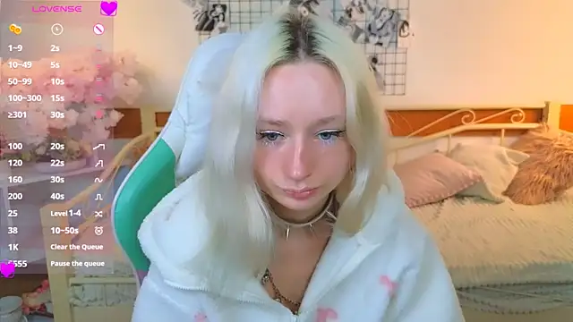 Snapshot of Katia_Kim chatting on April 2026 05:16:01 AM Katia Kim online show from April 2026 05:16:01 AM