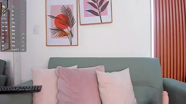 Snapshot of Madiison_Cooper chatting on March 2025 04:38:01 AM Madiison Cooper online show from March 2025 04:38:01 AM