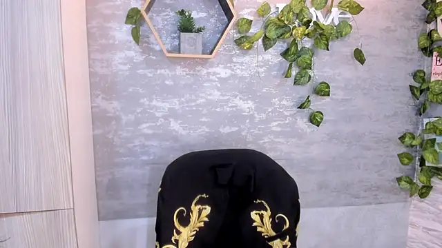 Snapshot of Mhelanny2 chatting on May 2026 04:04:02 PM Mhelanny2 online show from May 2026 04:04:02 PM