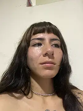 Snapshot of Mhelanny2 chatting on May 2026 04:07:02 AM Mhelanny2 online show from May 2026 04:07:02 AM