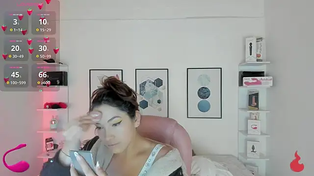 cristal  hot 1 online show from January 2025 04:03:01 AM