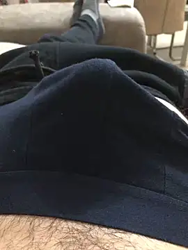 Snapshot of MoochedTape chatting on January 2025 04:33:01 AM MoochedTape online show from January 2025 04:33:01 AM