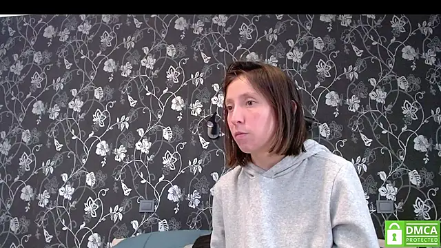 Sophi Cute online show from July 2026 11:25:01 AM