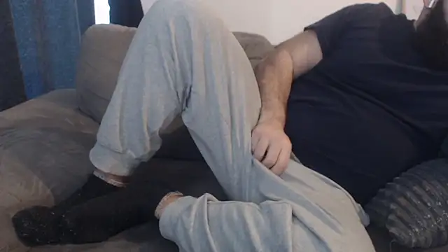 hugemachohandsome online show from January 2026 09:58:01 AM