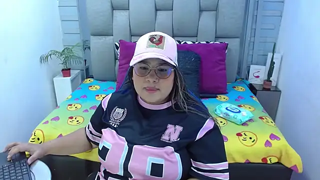 evelin zaens online show from March 2026 03:54:02 AM