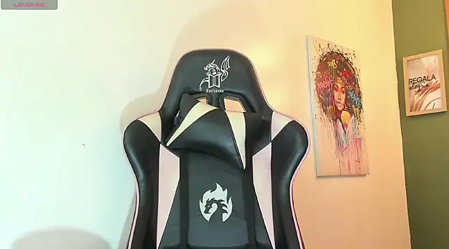 RebeccaSexx online show from March 2025 05:00:02 AM