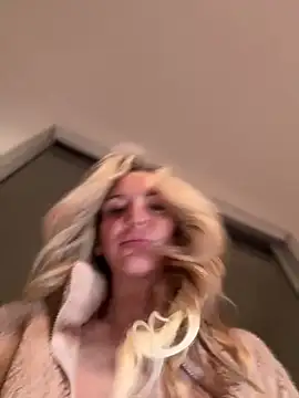 MessyNastyQueen online show from February 2025 12:41:02 AM