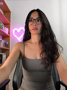 Naughty-Jessie online show from December 2025 09:55:01 PM