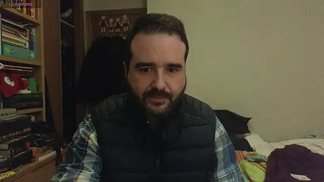 curiosillo83 online show from March 2025 09:24:02 PM