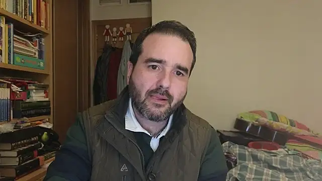 curiosillo83 online show from February 2026 03:06:02 PM